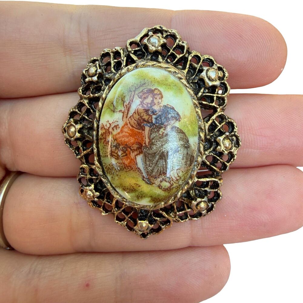 Vintage Romantic Couple Love Brooch Gold Tone Cameo Glass Filigree Brooch
